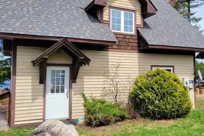 Image de Lakefront Muskoka of Amazing Cottage