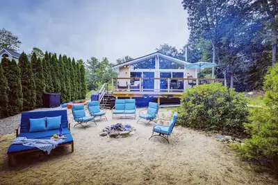 Image de Lakefront Chalet\/ Kayaks\/ Family-friendly \/ Stunning Views