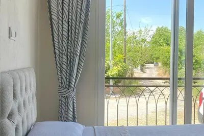 Image de Dalyan Merkezde Kral Mezarlarina SÜPER Yakin Ev