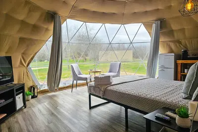 Image de 🏕Romantic Country Stay 😍 ♥️ Lake, Telescope  🔭 Peddle Boat, Kayaks