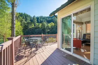 Image de Strawhouse Resorts on the Beautiful Trinity River