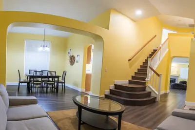 Image de Centrally located, 4 Br family friendly in Folsom