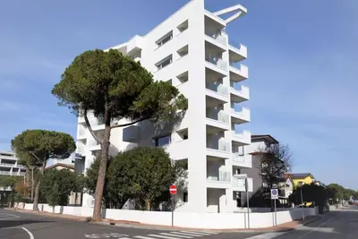 Image de Joli appartement pour 6 personnes avec Wifi, climatisation, Tv, balcon, animaux admis et parking