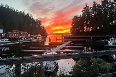 Image de Ocean Front Condo in Sublime Telegraph Cove Bc