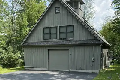 Image de Sunapee Barn Retreat