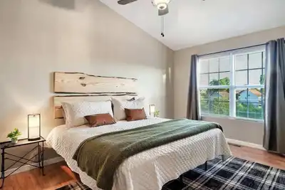 Image de Pet Friendly Smoky Cabin Retreat・Hot Tub・Arcade