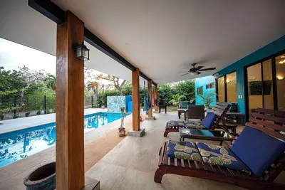 Image de Casa Azul Beautiful beach house w\/private pool 200 yards from the beach
