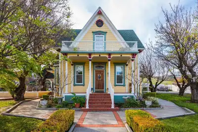 Image de Victorian Villa - Hot Tub, Pool Table &, Amazing Outdoors