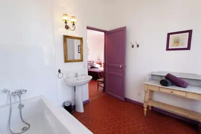 Château pour 12 personnes avec piscine
