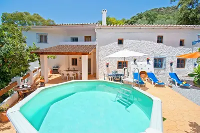 Image de Maison De Campagne Incroyable (6 Pers. )
