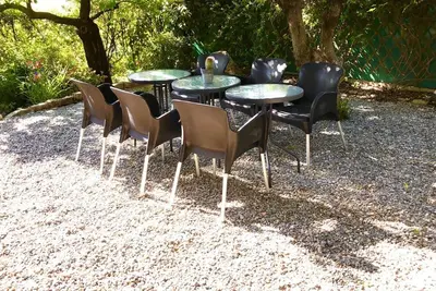 Image de Lovely Garden villa apartment, 12 min walk to Cannes center