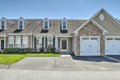 Image de Spacious Millville Townhome < 4 Mi to Beach!