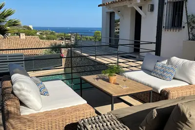 Image de Stunning House, with a Private Pool, overlooking Golfe de Saint Tropez, for 6.