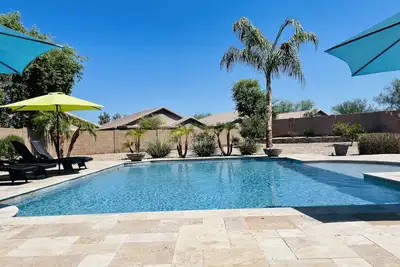 Image de Valley Of The Sun Desert Oasis w\/ Private Pool\/ Hot Tub. Close To Everything!