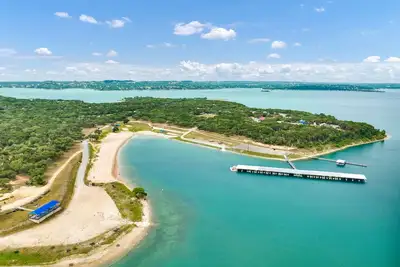 Image de Canyon Lake condo, a short drive to New Braunfels, boat & trailer parking