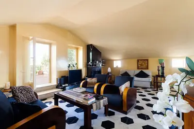 Image de Appartement de luxe avec terrasse situé au coeur de Sorrente, vue sur la mer