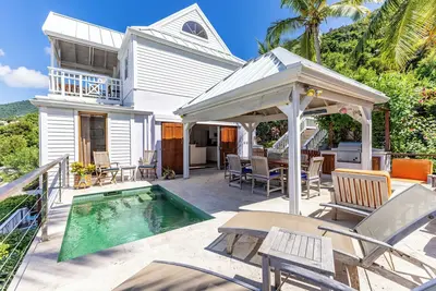 Image de Moonstone Villa 3bed villa and dip pool, just a hop skip and a jump from beach!