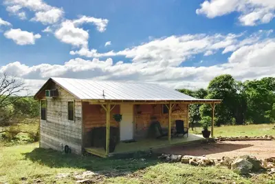 Image de Private, quiet, rustic cabin. Minutes from Old Tunnel State Park
