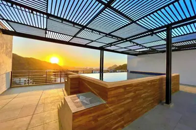 Image de The Marina Rooftop Pool | Garage | Kitchen | Grill