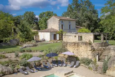 Image de Maison Respiro Maison avec piscine chauffée proche Bordeaux et Saint Emilion