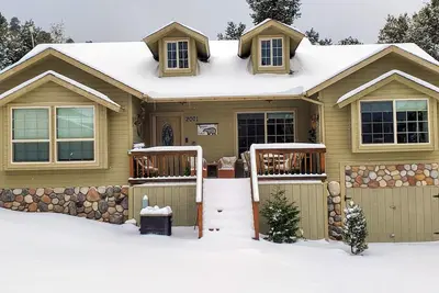 Image de Our Mountain Retreat on Linden Drive