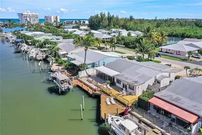 Image de Dockside Bungalow - Fishing, kayaking and more