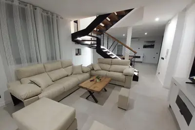 Image de Design house, with all the comforts, large common areas and well located