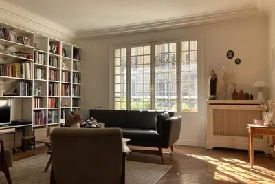 Appartement familial spacieux et calme à 10mn de l'Etoile