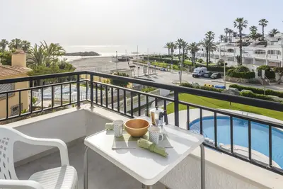 Image de Apartment 2 rooms Cabo Roig(Cala del Capitan) 1st Line Beach