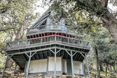 Image de Crestline Luxury All-Suite Retreat with Lakeview