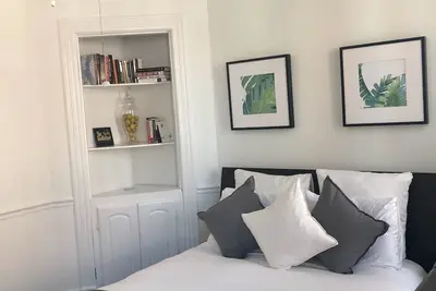 Image de Logan Circle Historic Raw House 1800 sf. ft