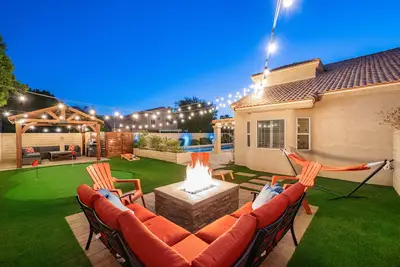 Image de El Dorado - Coachella Valley Estate with Game Room, Private Pool, Spa & More!