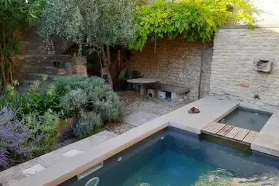 Image de Gîte 2 chambres 2 Sdb dans un magnifique village  du Luberon