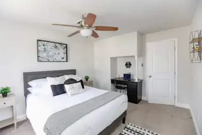 Image de Be Wanderlust, in the Heart of Hampton.