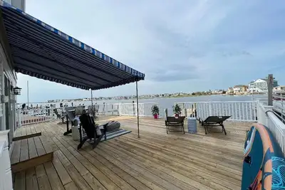 Image de Ortley Beach! Views & Location! ! ! Newly renovated Bayfront Paradise!