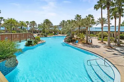 Image de 21017 Gulf Views ~ Pool side Bar & dining ~ Book Jun 27th ~ 3 Bdrm ~Lagoon Pool