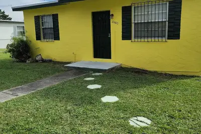 Image de Cozy Cottage in the Magic City!