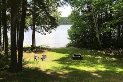 Image de Log Cabin on the Lake Close to Algonquin Park