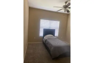 Image de Great Location for Golfing and Shopping