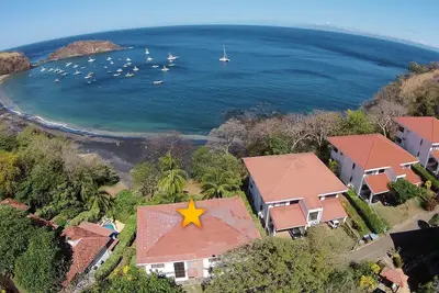 Image de Unique & lovely beachfront apartment.