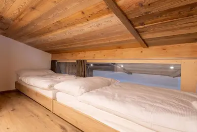 Image de Joli appartement pour 7 personnes avec Wifi, bain Ă remous, Tv et balcon