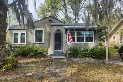 Image de Charming Mt Dora 2 Bedroom House - 1 mile from Historic Downtown!