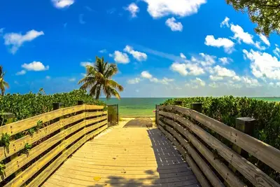 Image de Newly renovated hotel close to top destinations in Miami
