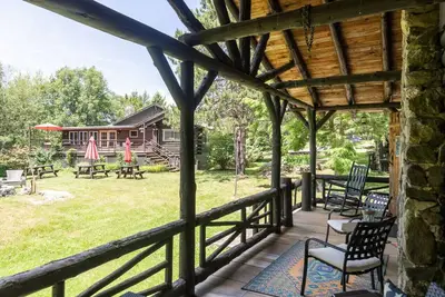 Image de Sunset Lodge by Rocky Coast Rentals