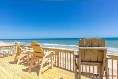 Image de Borders The Beach  - 5br Oceanfront Home with Amazing Views!
