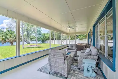 Image de Riverview Homosassa Escape w\/ Dock + Lanai!