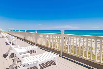 Image de Breathtaking Gulf Views | Spacious Beachfront Home in Pensacola!