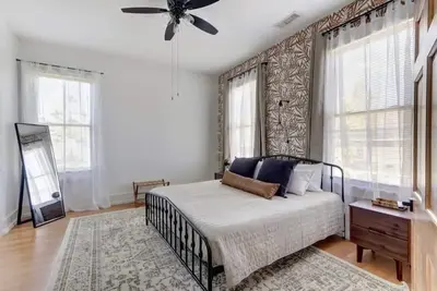 Image de Savannah Digs - Modern | Stylish | Convenient