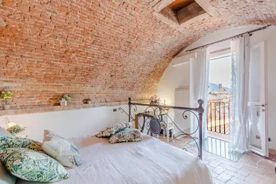 Image de Casa La Guardia, a Classic 3 bedrooms Panoramic Apartment inside a Medieval tower dating back to 1100s within the Walls of Lucca