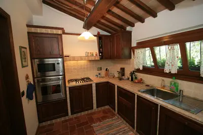 Image de Cottage With Pool in the Countryside Between Woods and Olive Groves
